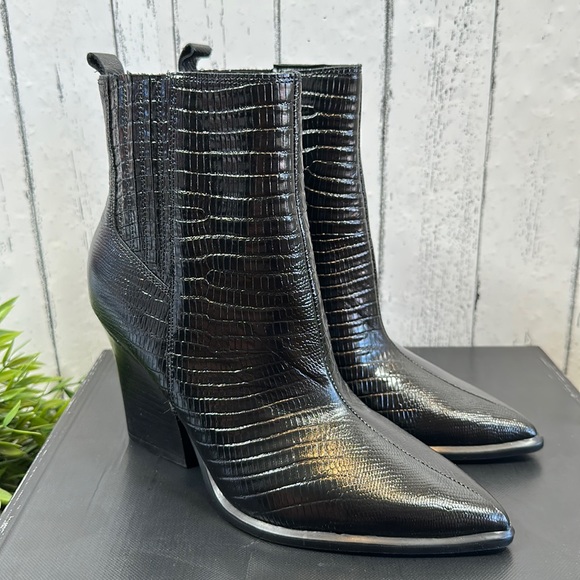 Marc Fisher LTD Mariel 2 Pointed Toe Heeled Croc Embossed Western Bootie… - Picture 4 of 13